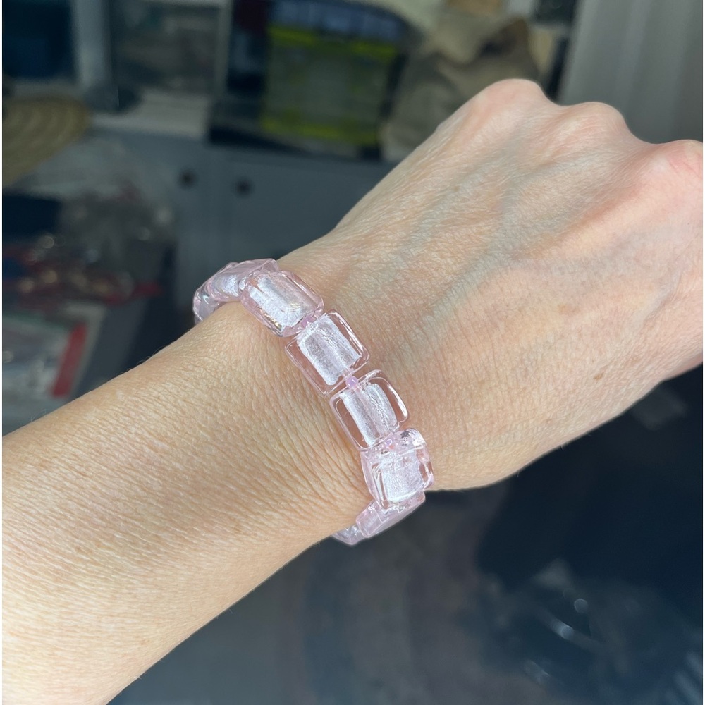 2/$5🎈Pink lamp, work glass bracelet brand new